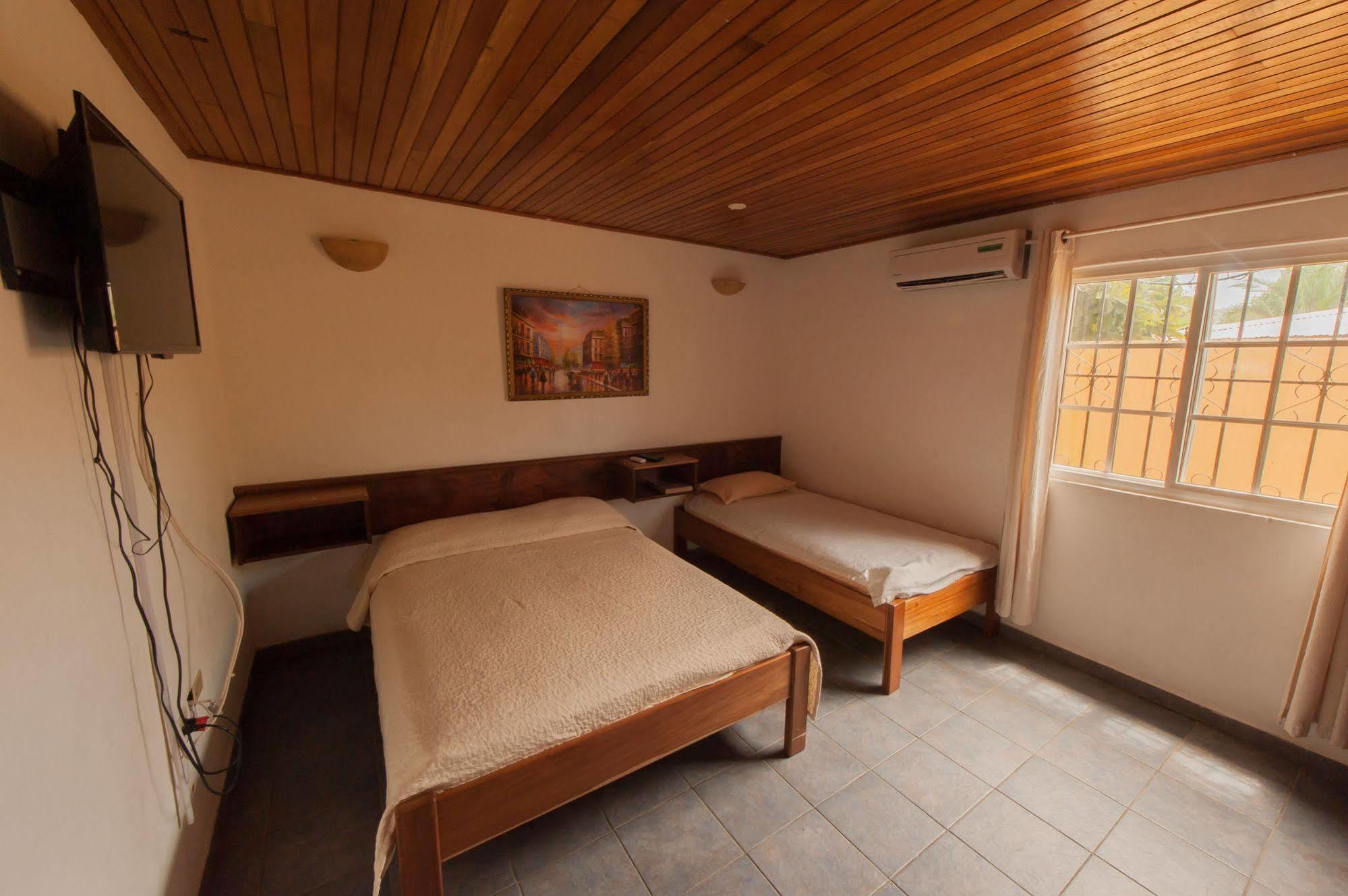 Hotel Posada Los Delfines Bocas del Toro Zewnętrze zdjęcie